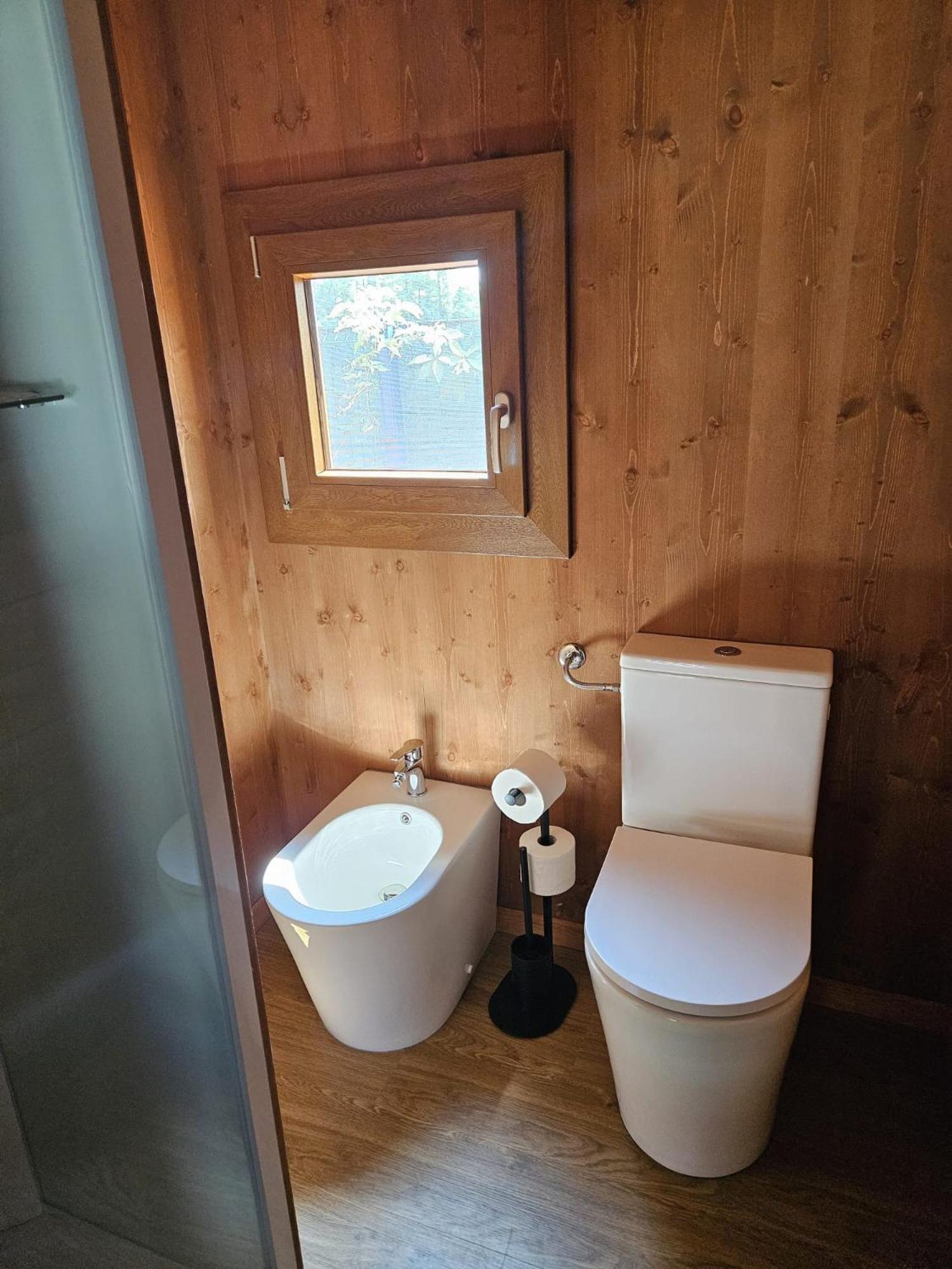 Vicolungo Glamour Lodge & Spa - Free Spa Hot Tub E Sauna Exterior photo