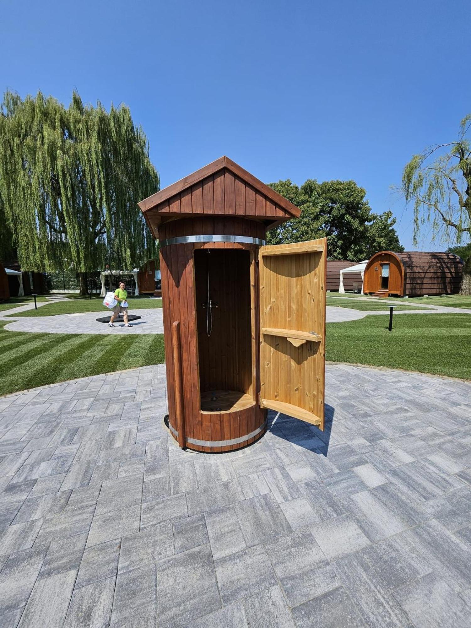 Vicolungo Glamour Lodge & Spa - Free Spa Hot Tub E Sauna Exterior photo
